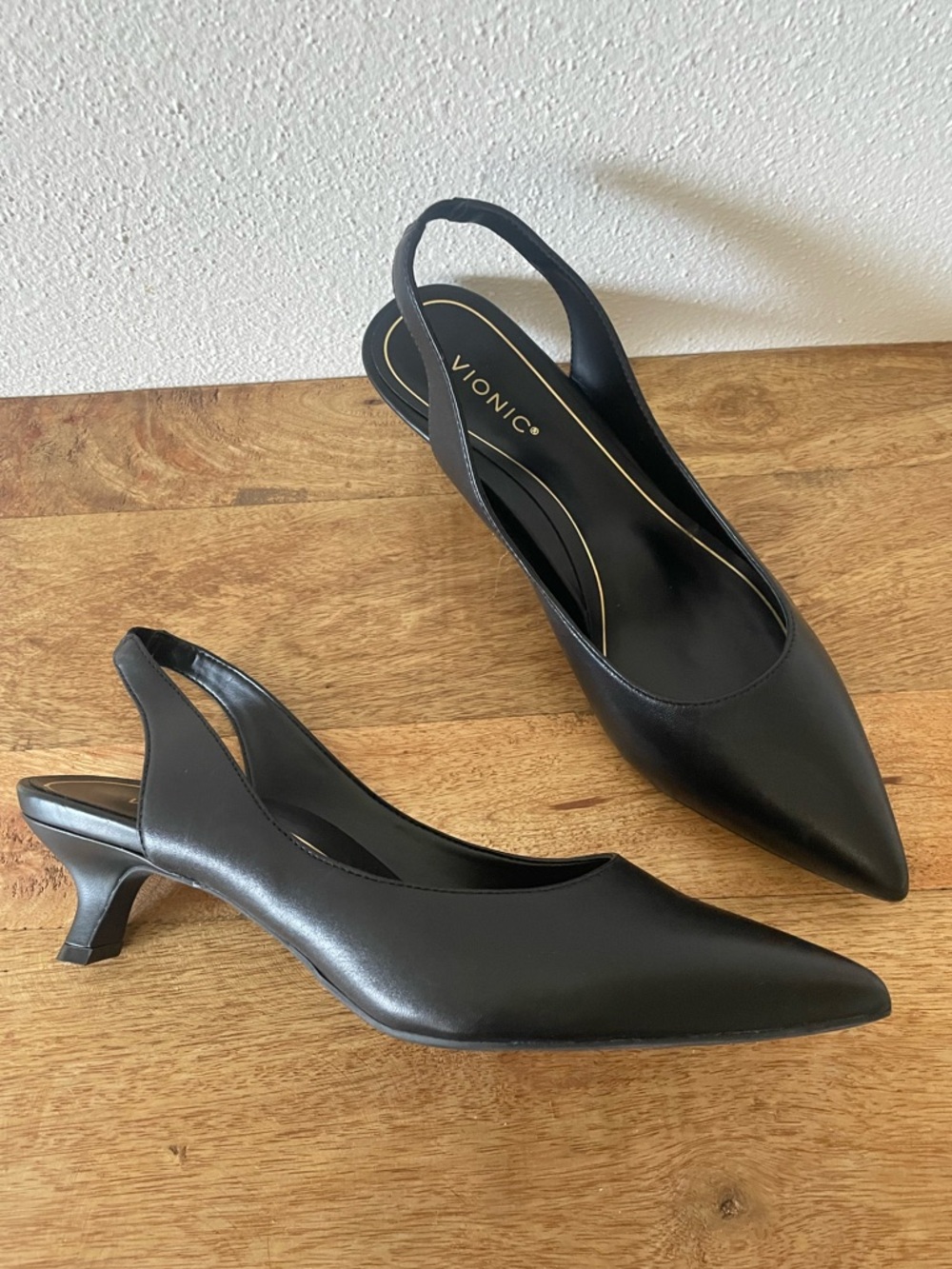 Vionic Ziva Slingback Kitten Heel Black Leather Pump Heels US 8.5